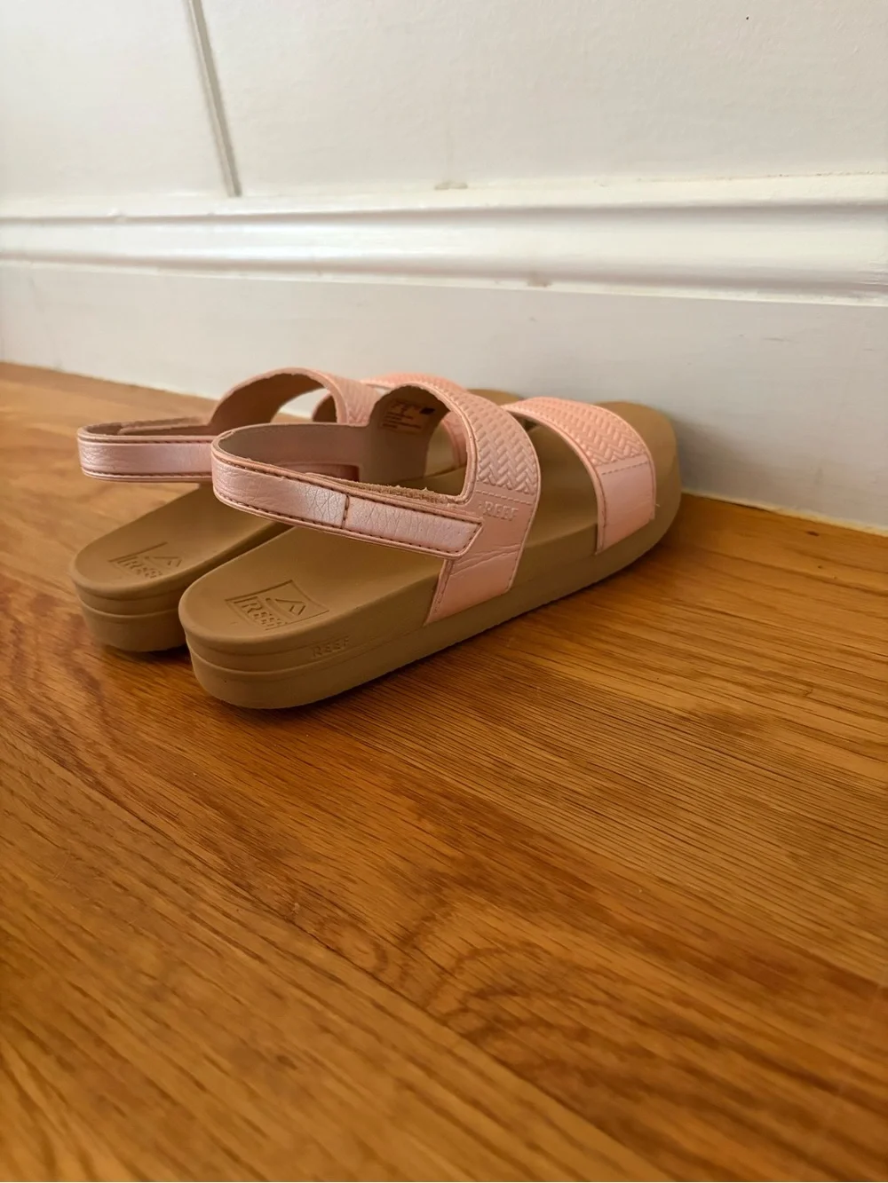 Reef Kids Pink Strap Sandals